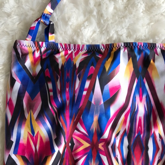 NWOT BECCA Graphic Print Halter Neck Tankini Top - Picture 4 of 5